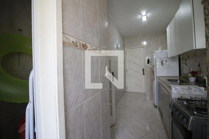 Квартира з 2 спальнями, у будинку є басейн — photo 28