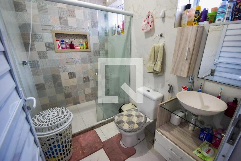 Дом с 4 спальнями, 3 парковками и частным садом — photo 36