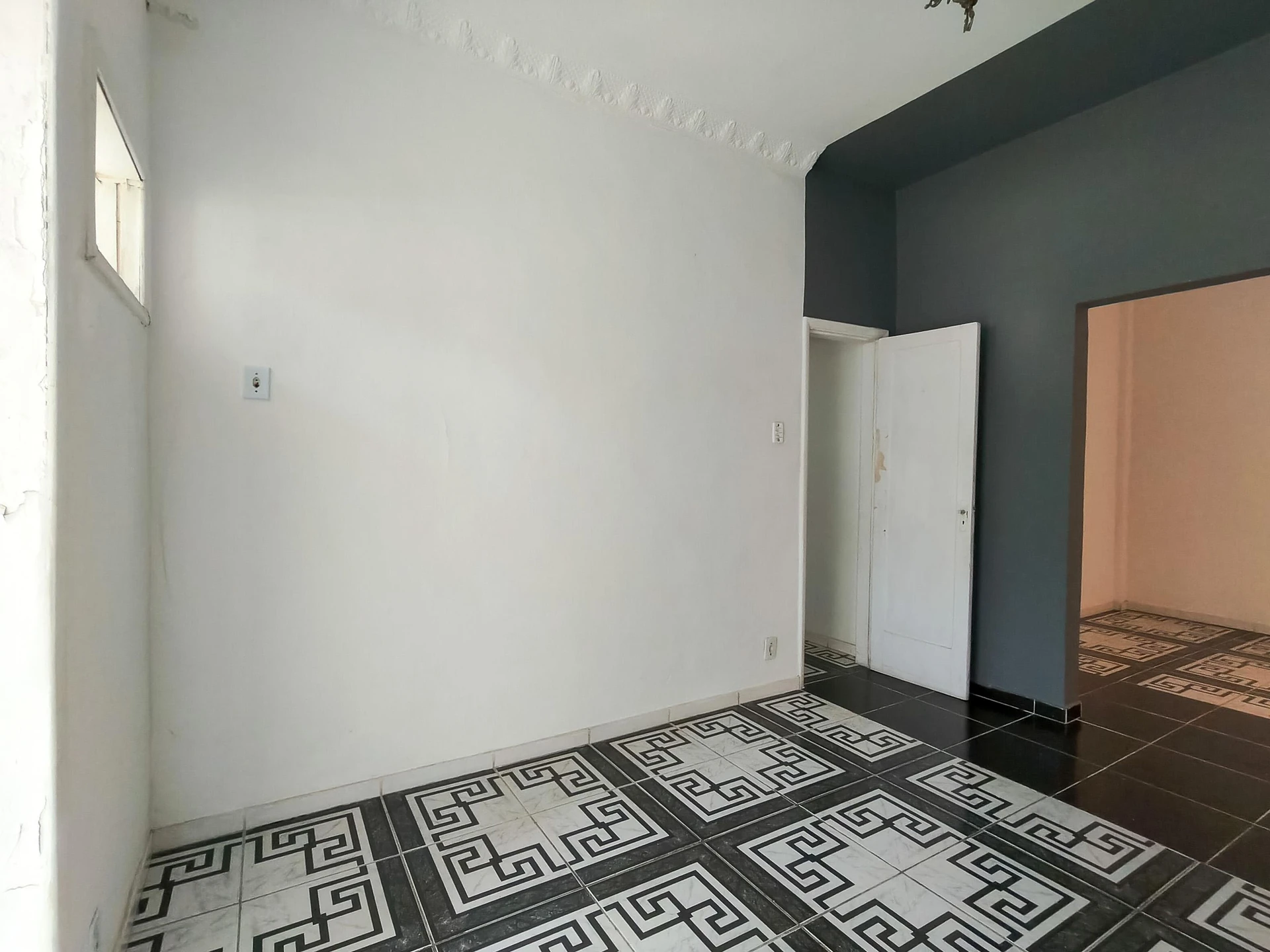 2-bedroom apartment with 2 bathrooms and mountain views — photo 10