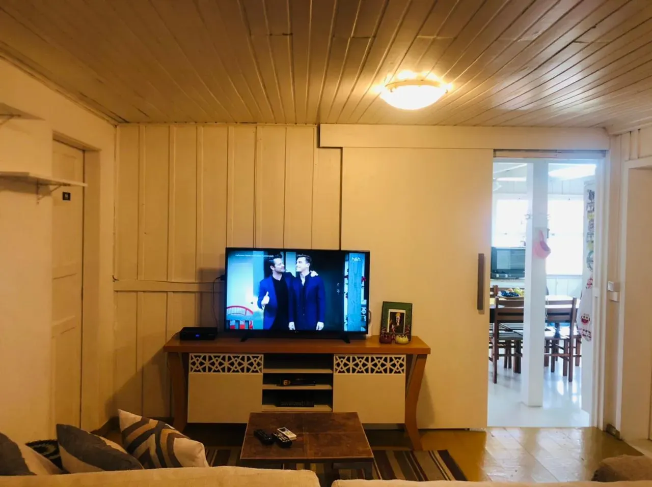 Furnished house with 5 bedrooms and a gas kitchen