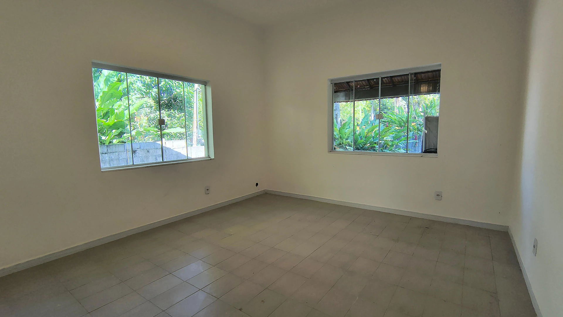 Casa sem mobília com 3 quartos, quintal e churrasqueira — photo 18