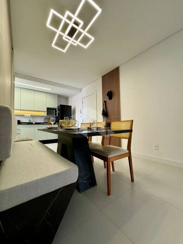Furnished 82 m² apartment with 2 bedrooms and suite — photo 6
