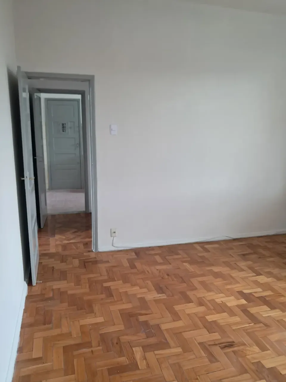 Apartment with a balcony, 2 bedrooms and 1 bathroom — photo 14