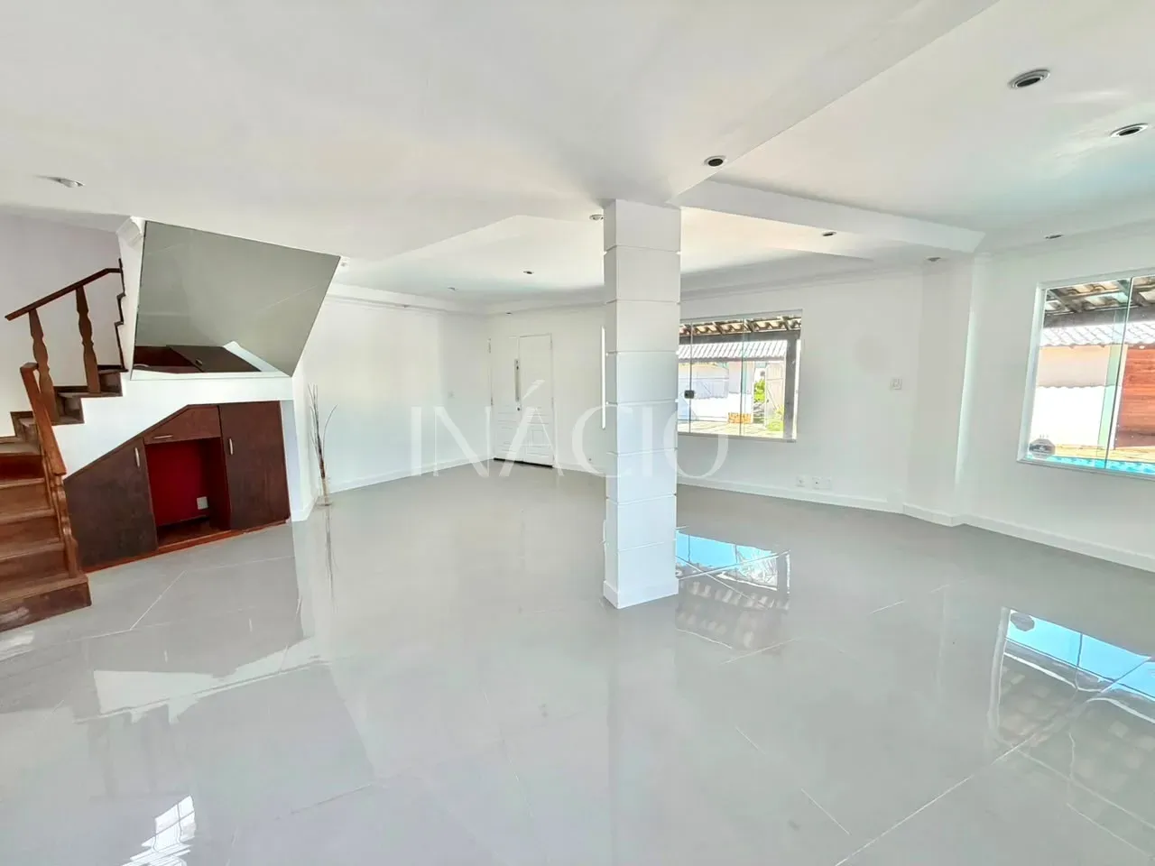 Casa duplex no térreo com 6 quartos e 3 suítes — photo 4