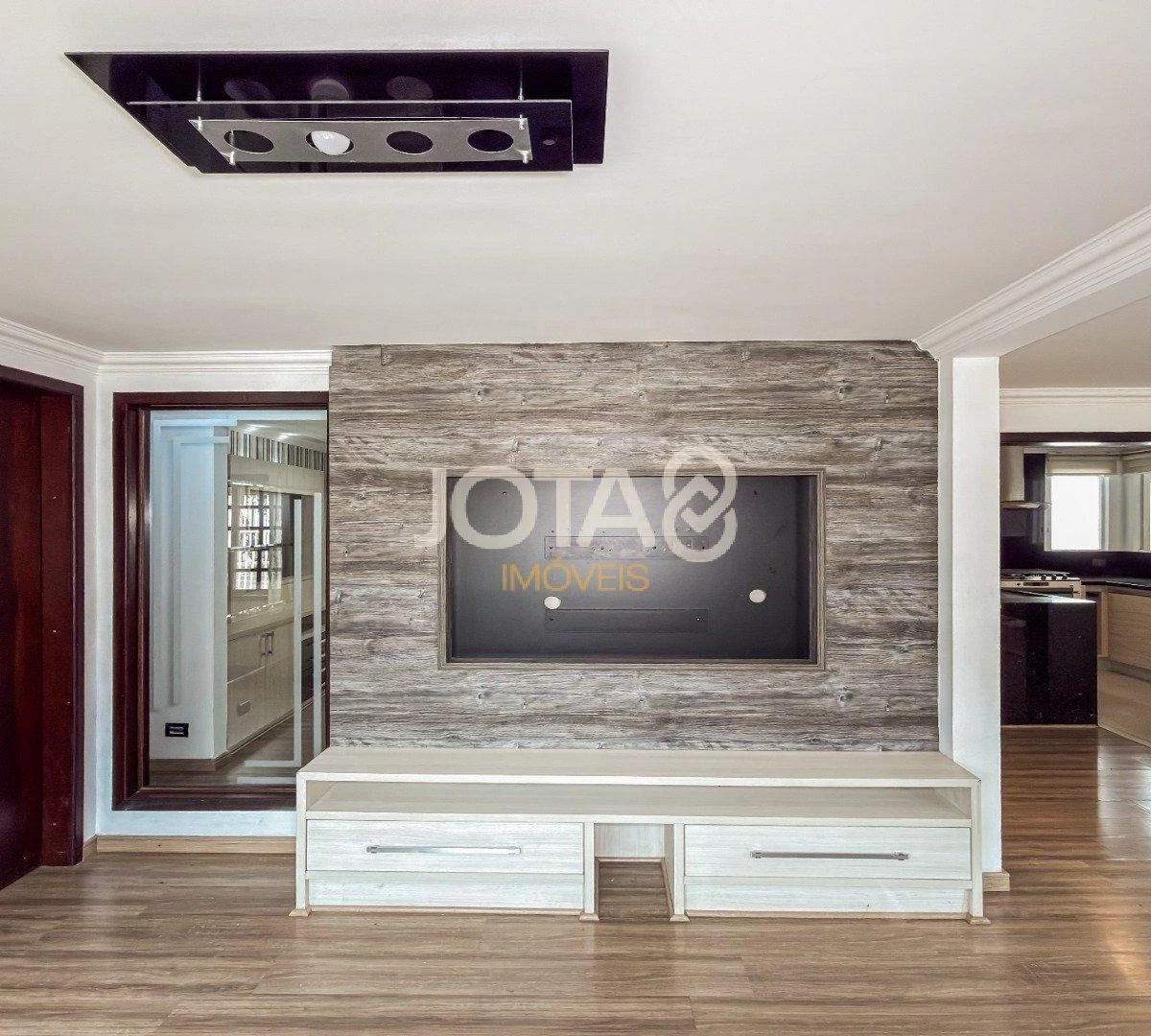 Ванна та 3 спальні: будинок 300 м² — photo 8