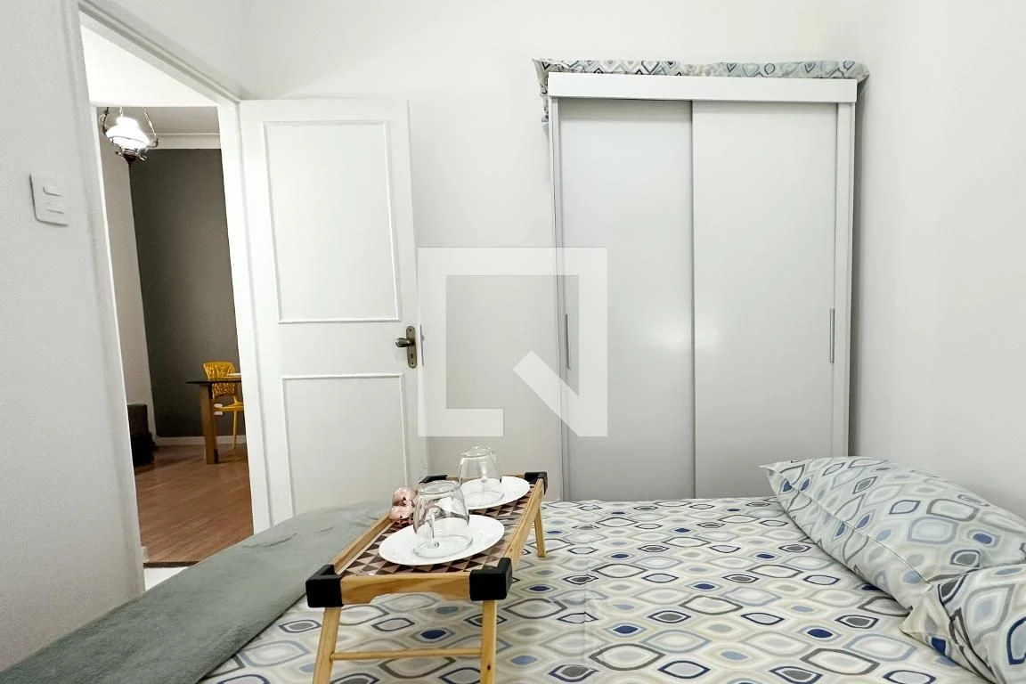 1 quarto e piso de madeira ou laminado: apartamento de 45 m² — photo 19