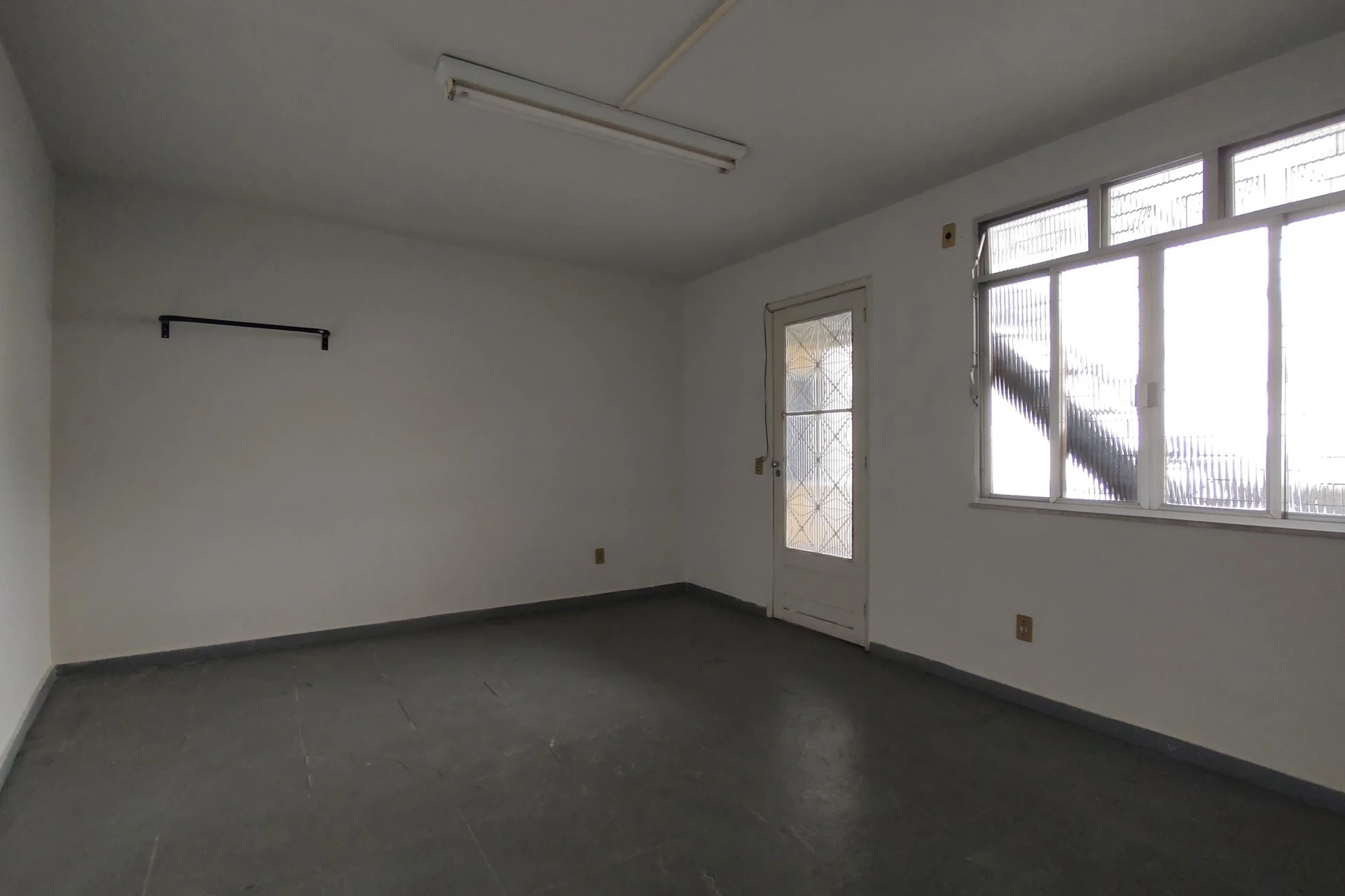 Jacuzzi y 3 dormitorios: casa de 742 m² — photo 110
