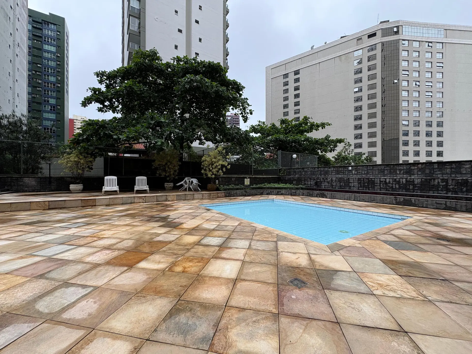 2-bedroom apartment with a glass-enclosed balcony — photo 34