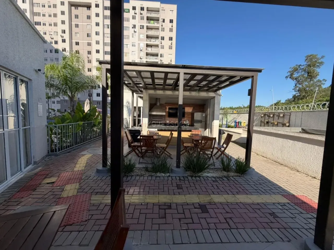 Apartamento de 2 quartos e 2 banheiros com varanda — photo 12