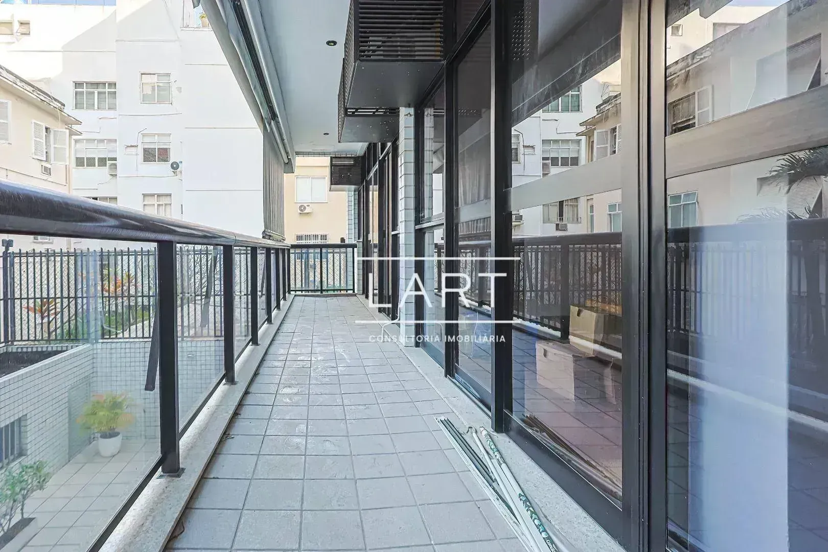 Apartamento com 4 dormitórios e 3 banheiros, 262 m² — photo 21
