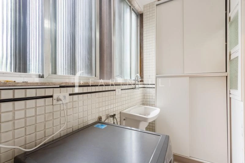 Apartamento de 2 quartos com varanda fechada — photo 23