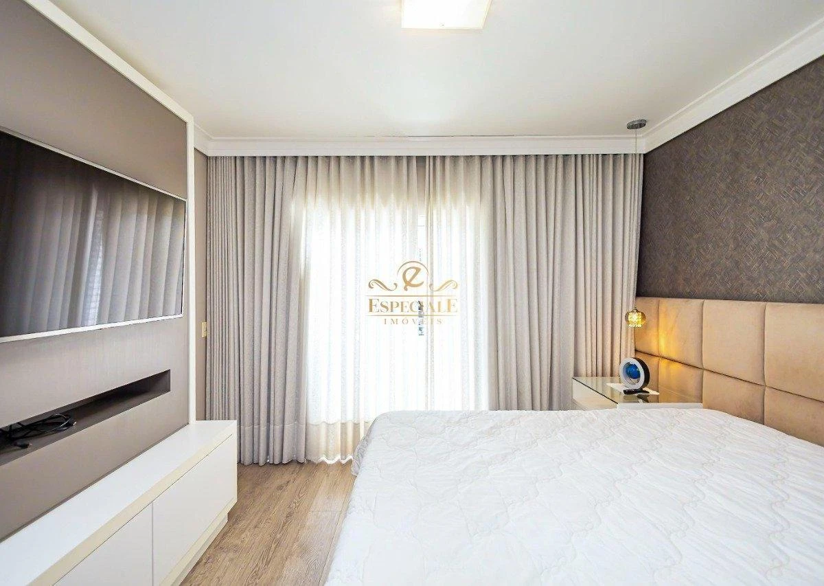 House with 4 bedrooms and balcony grill, 380 m² — photo 47