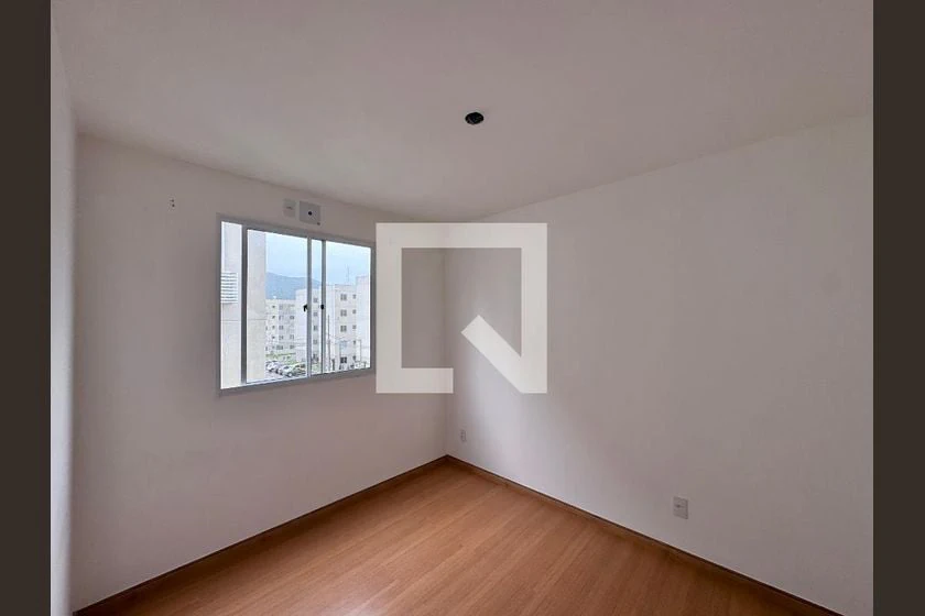 2-bedroom apartment with fitted kitchen cabinets — photo 6