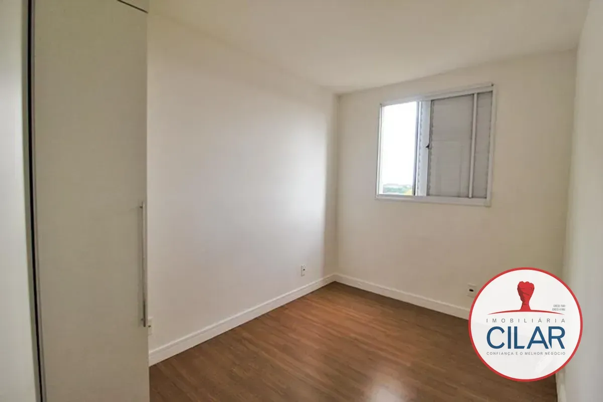 2-bedroom apartment in a building with a gym — photo 7