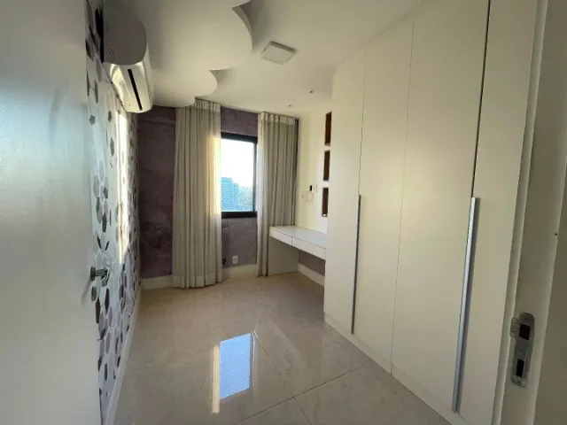 3-bedroom apartment with a home office — photo 16