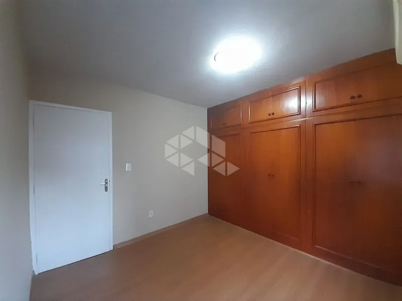 Apartamento de 2 quartos com sacada e área de serviço — photo 16