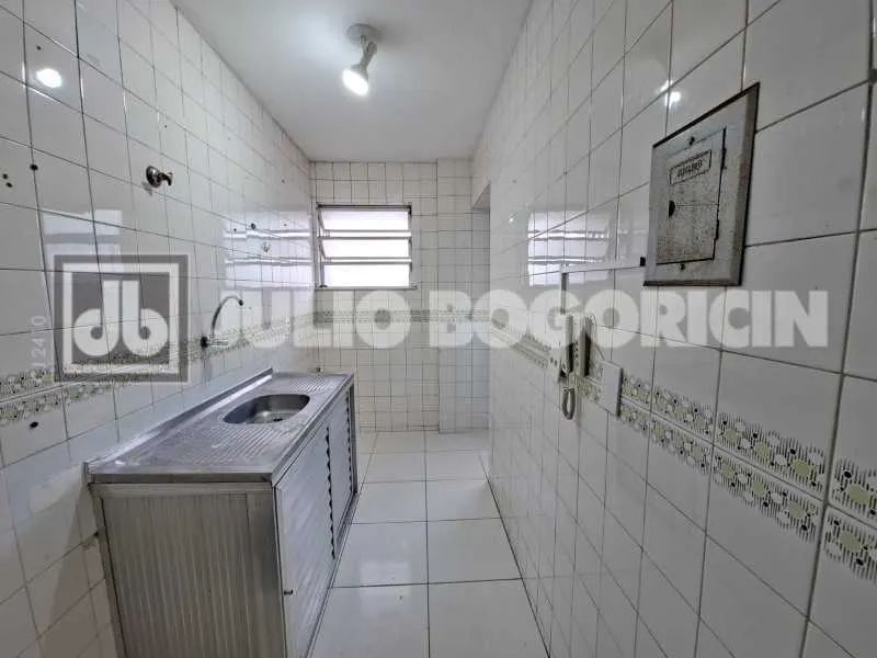 Квартира с 2 спальнями, в доме есть тренажёрный зал — photo 12