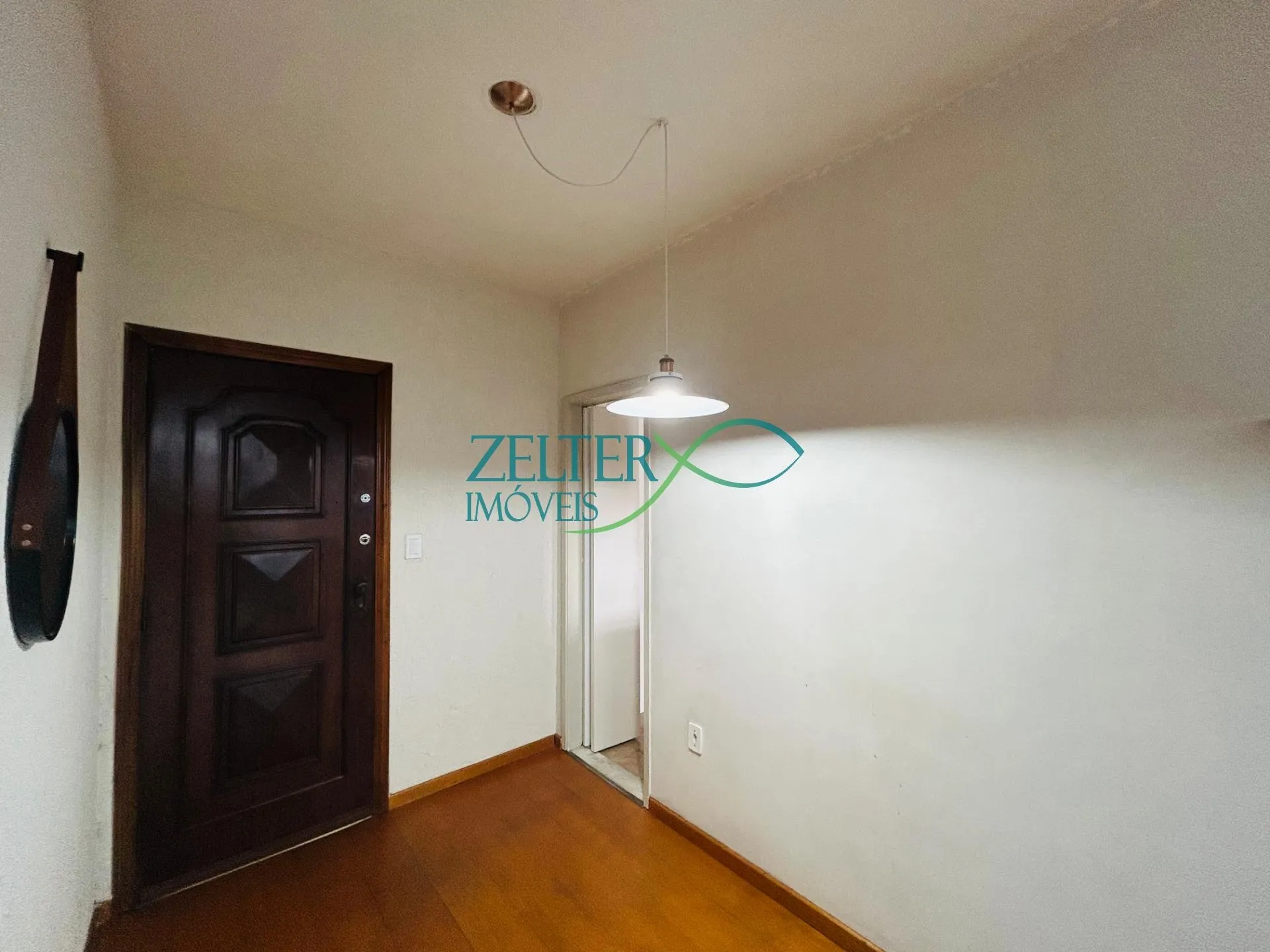 Apartment, 44 m², with a glass-enclosed balcony — photo 15
