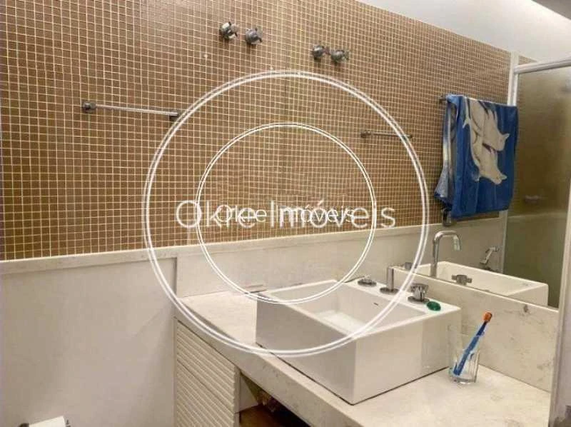 Rental apartment with 4 bedrooms and 140 m² — photo 7
