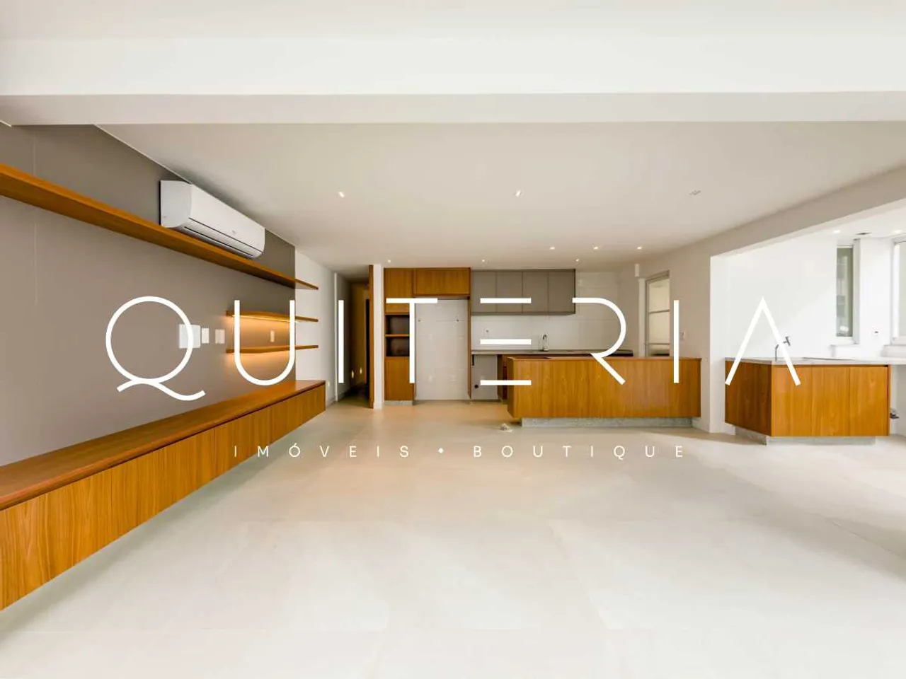 3-bedroom apartment with open-plan kitchen and balcony — photo 2