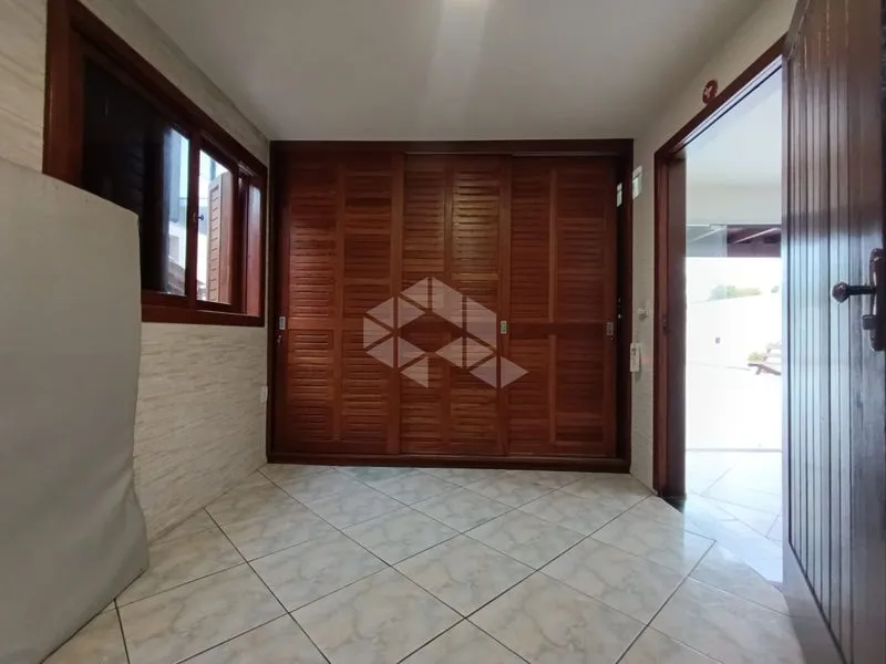 Casa de 3 dormitorios con balcón gourmet en Florianópolis — photo 53