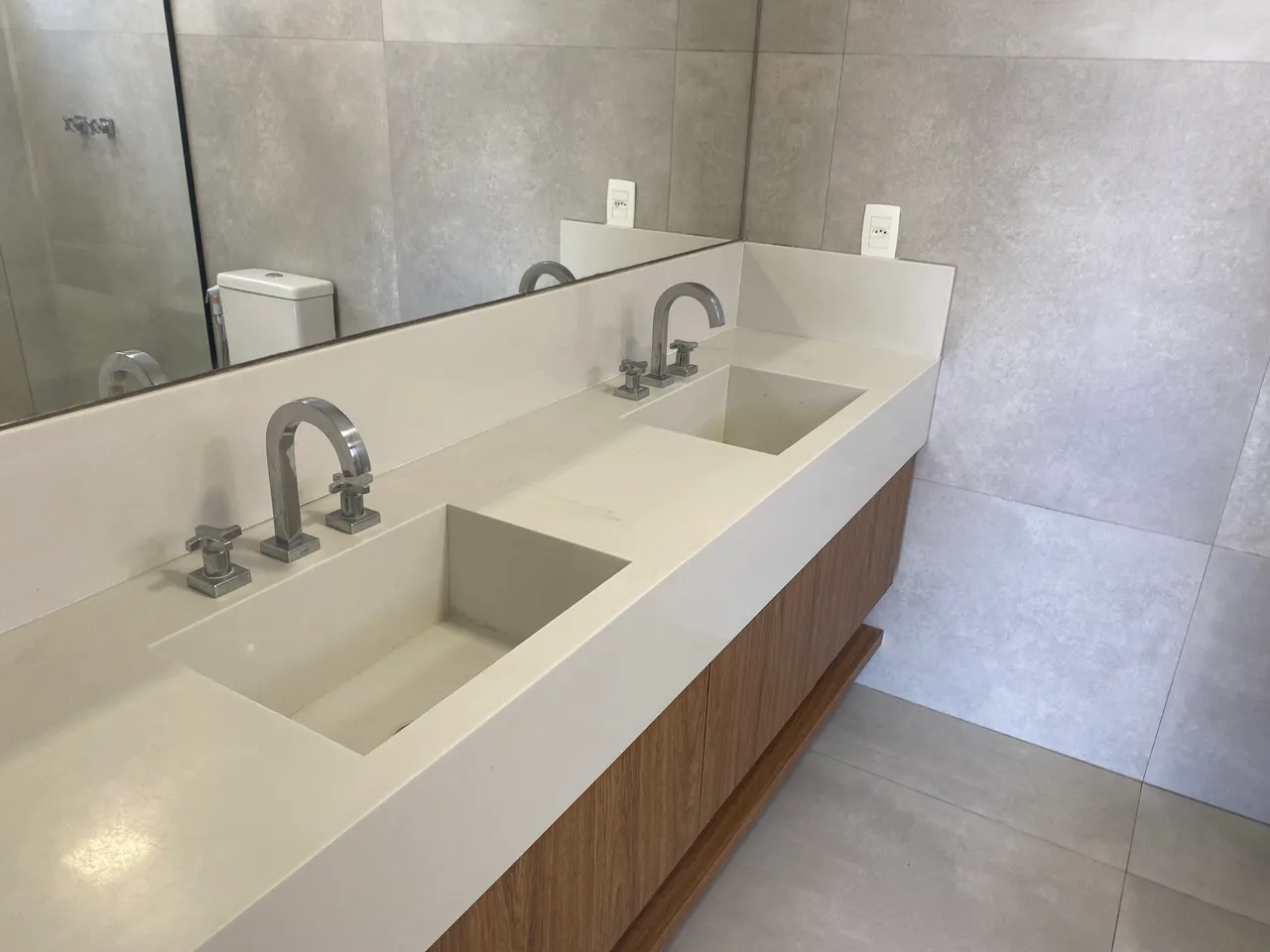 Casa em condomínio com 5 quartos e 5 banheiros — photo 11