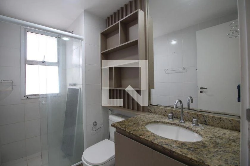2-bedroom apartment with en-suite and glass balcony — photo 40