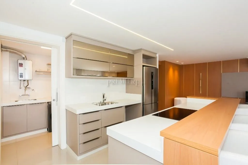 Furnished apartment, 135 m², with a bathtub — photo 2