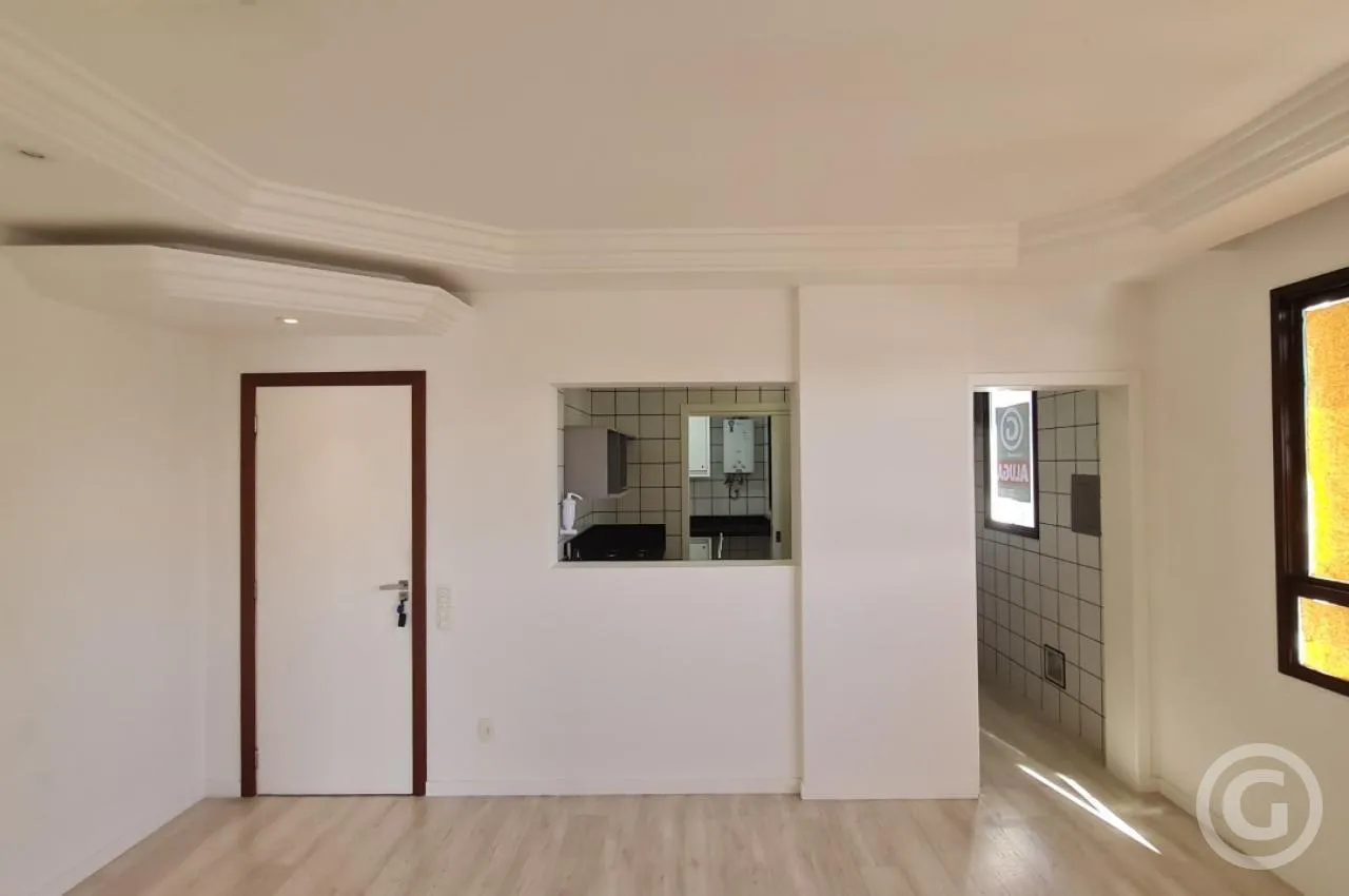 2-bedroom apartment with a water view in Florianópolis — photo 6
