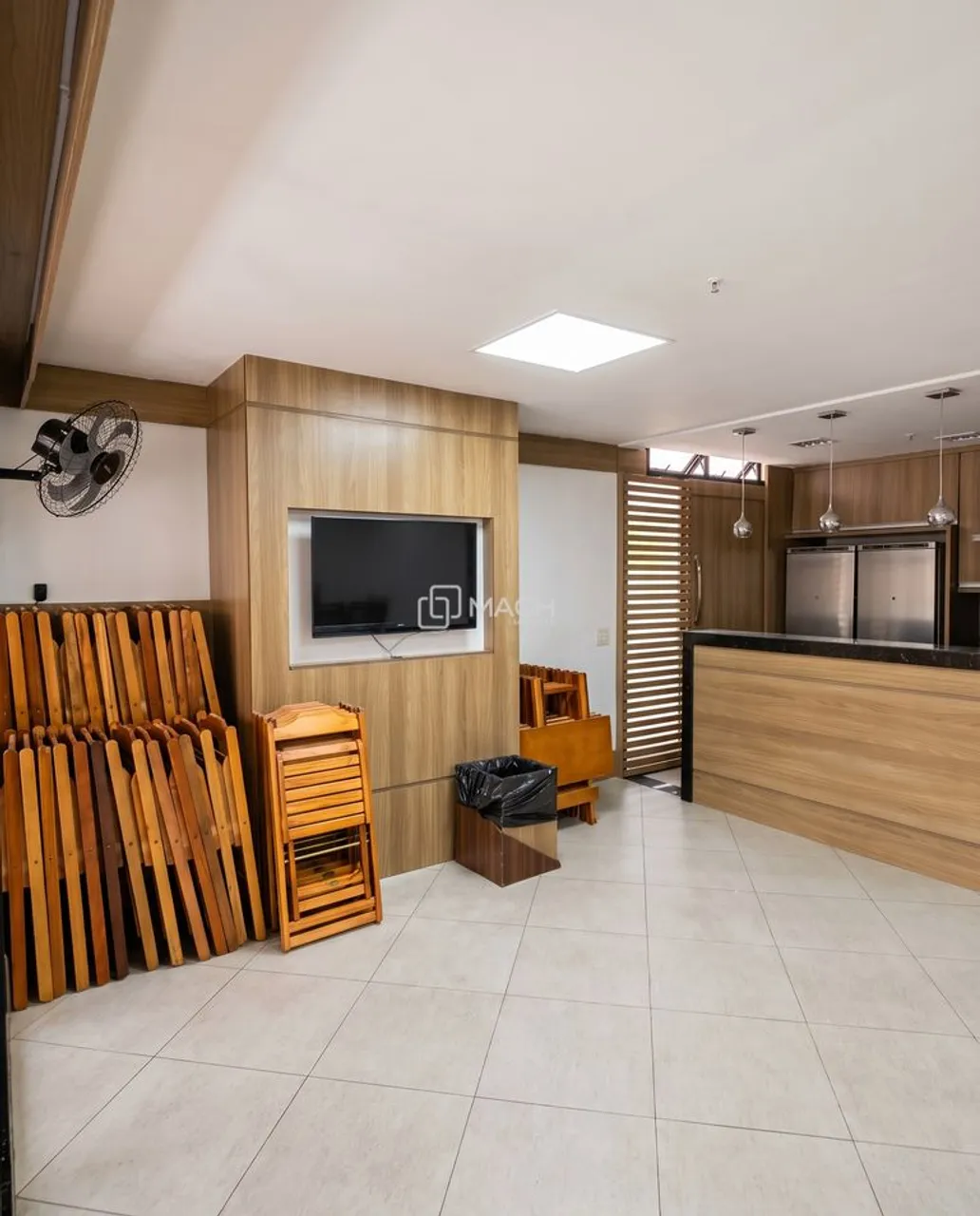 Unfurnished 4-bedroom apartment with 2 parking spots — photo 7