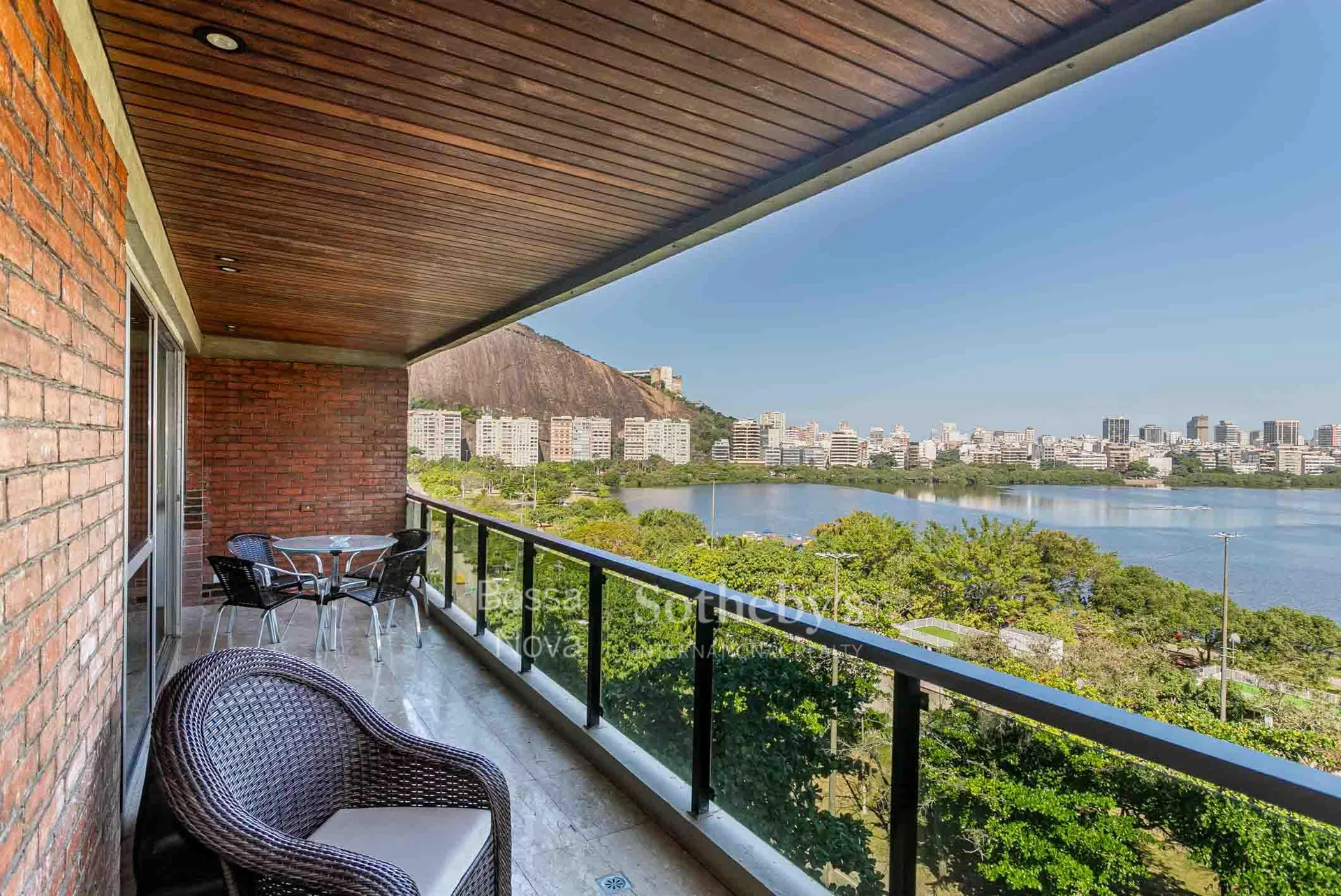 Apartamento mobiliado de 3 quartos com vista para a água — photo 9