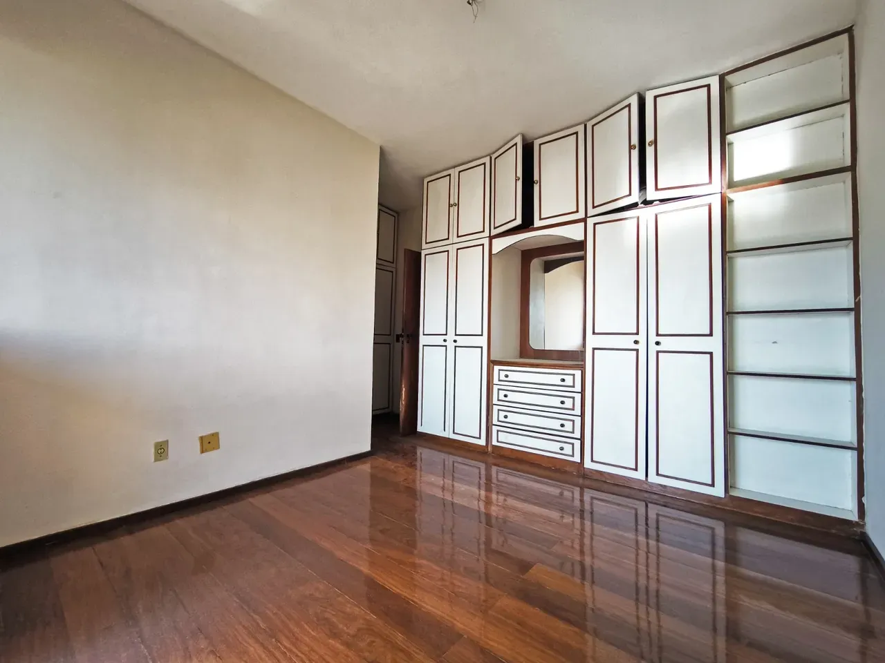 4-bedroom apartment with a home office in Rio de Janeiro — photo 12