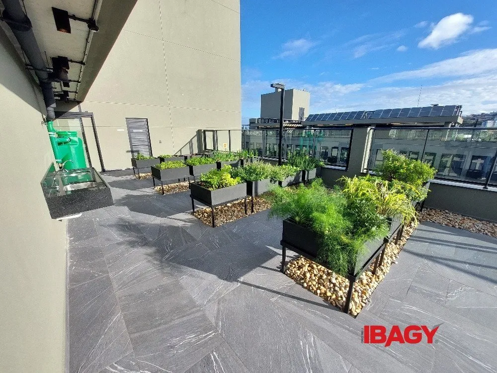 Furnished studio with a glass-enclosed balcony — photo 29