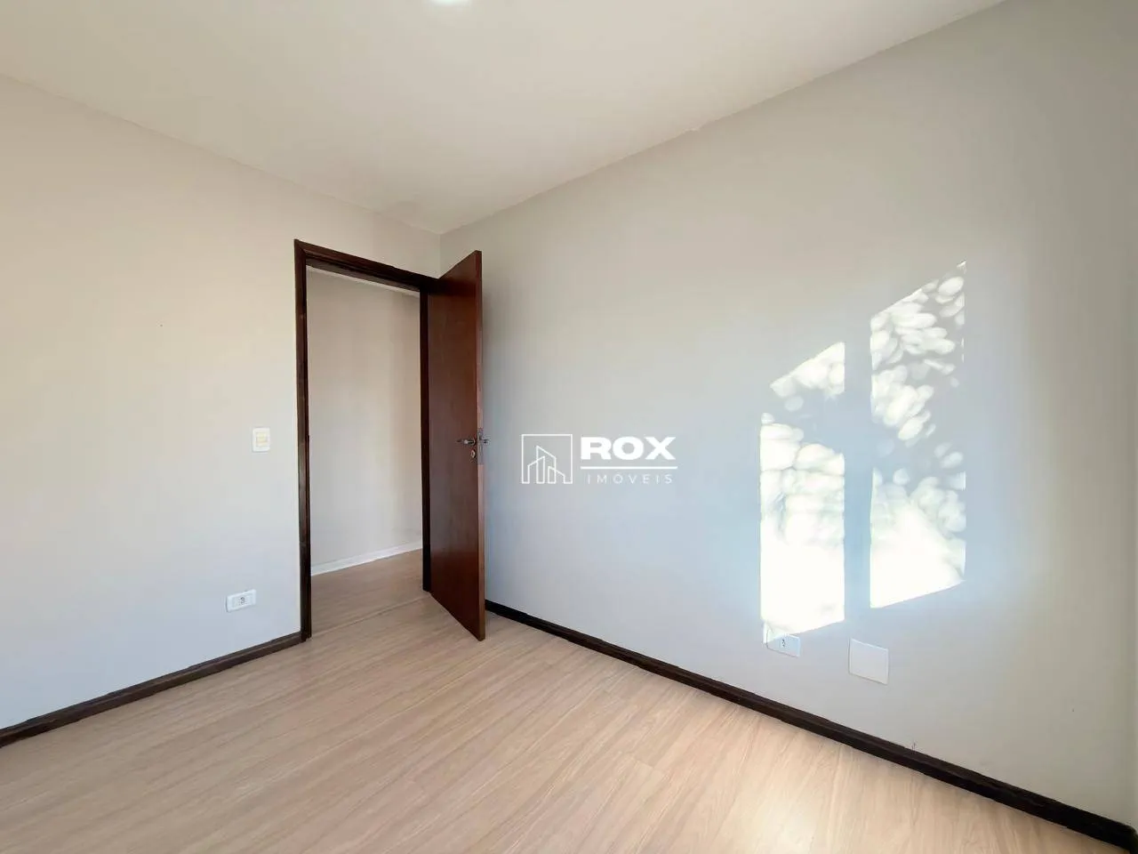 Garden apartment with 3 bedrooms and 1 en-suite — photo 9