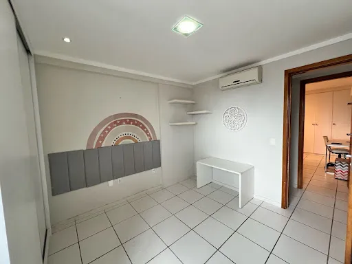 100 m² apartment with 3 bedrooms and an en-suite — photo 18