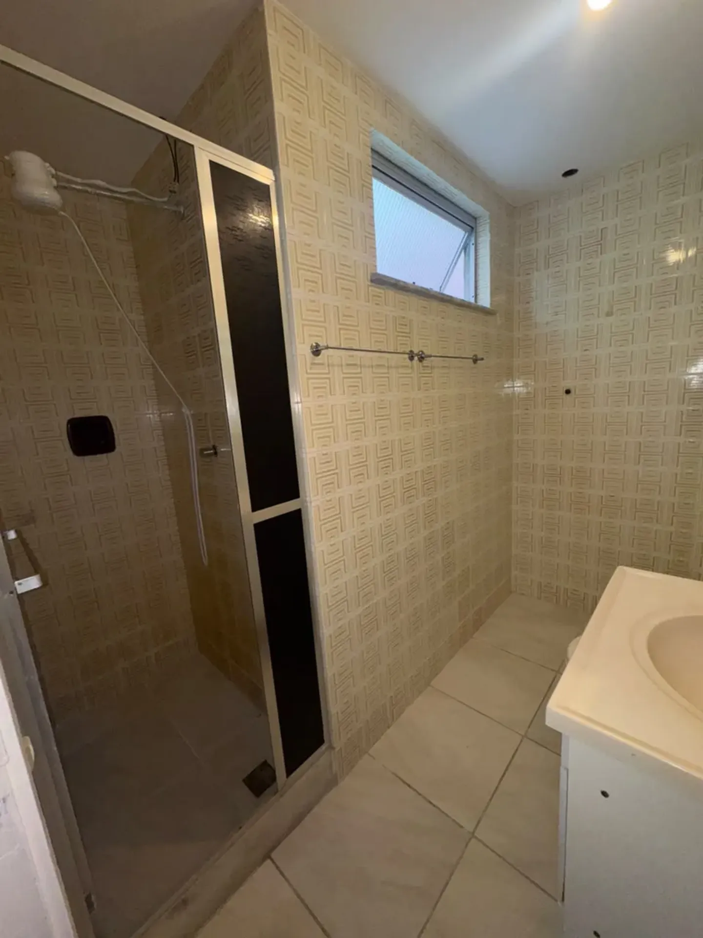 Apartment on the 3rd floor with wood or laminate floors — photo 25