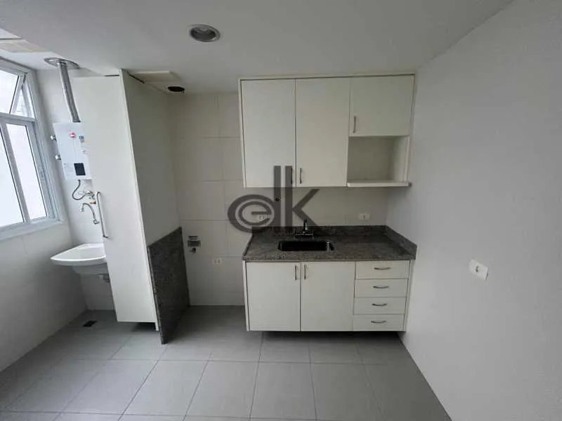 Linear apartment with 2 bedrooms and 109 m² — photo 2