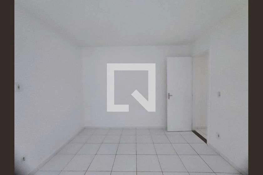 Apartamento de 1 dormitorio con balcón y cocina abierta — photo 16