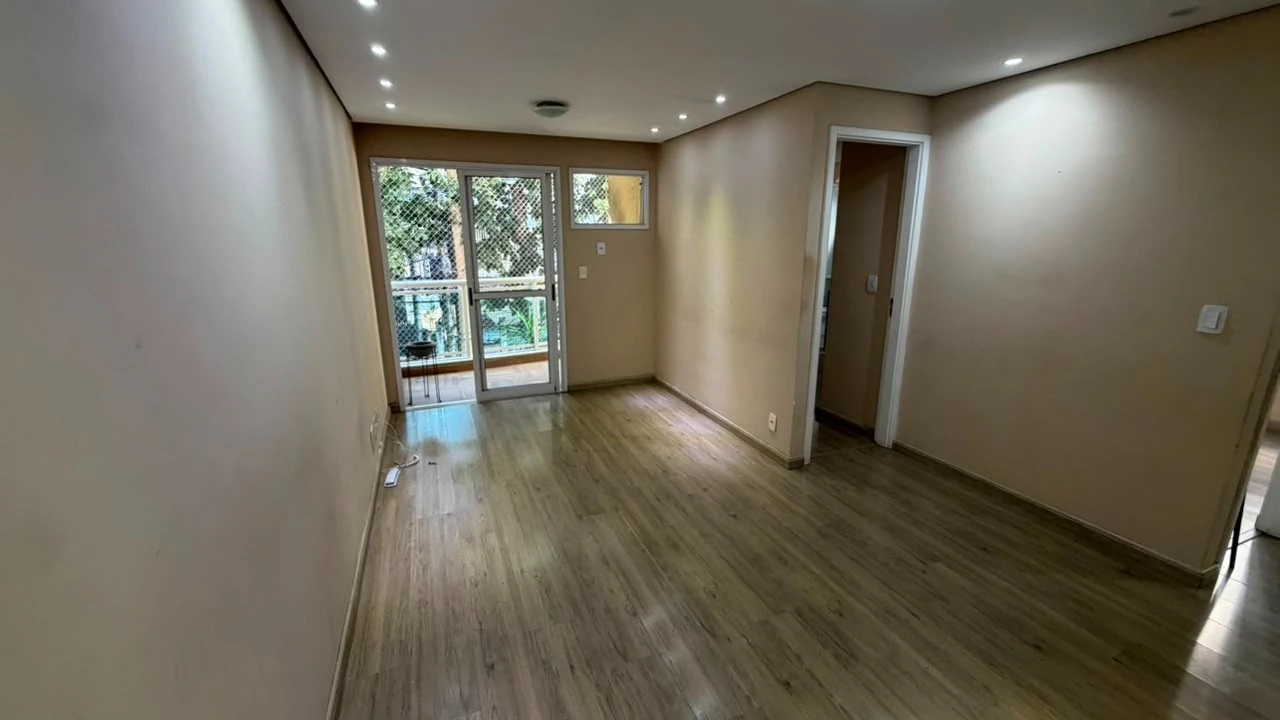64 m² apartment with a walk-in closet and a private pool