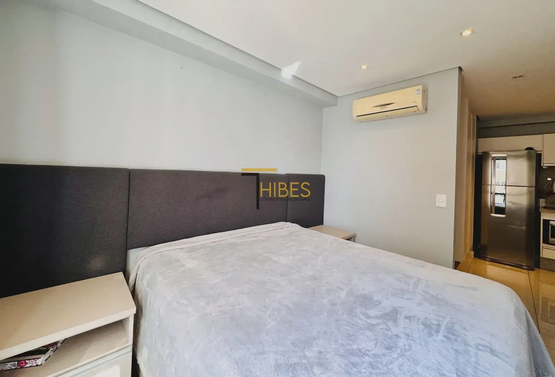 Apartamento de 1 dormitório com cozinha integrada e varanda — photo 23