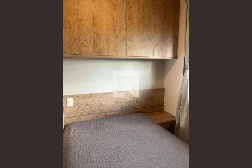 Glass-enclosed balcony in a one-bedroom apartment, 48 m² — photo 7