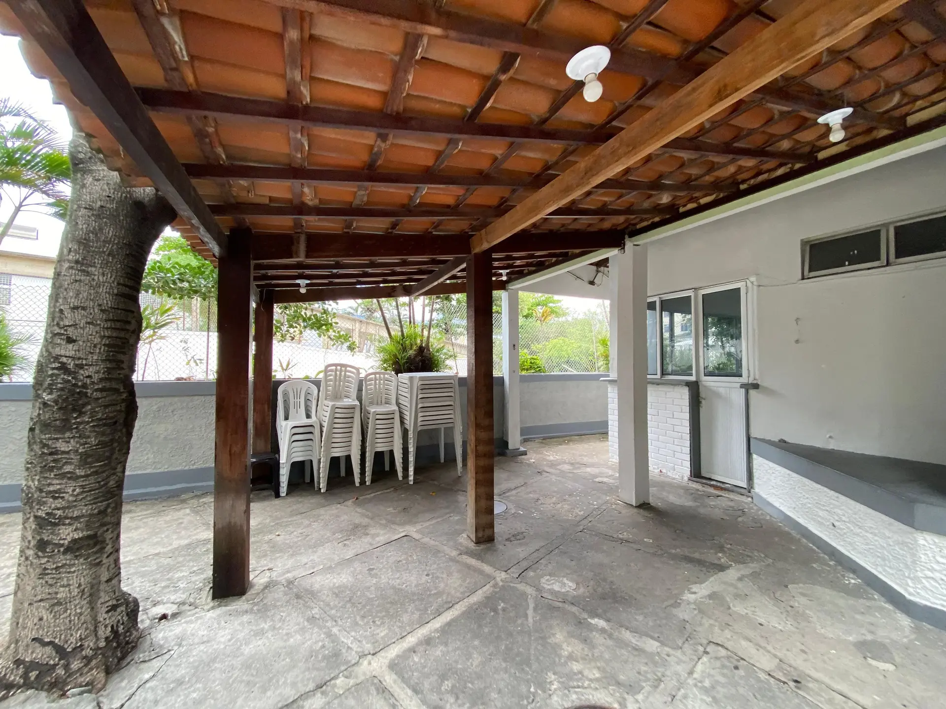 Rental apartment with a closed kitchen and 2 bedrooms — photo 34