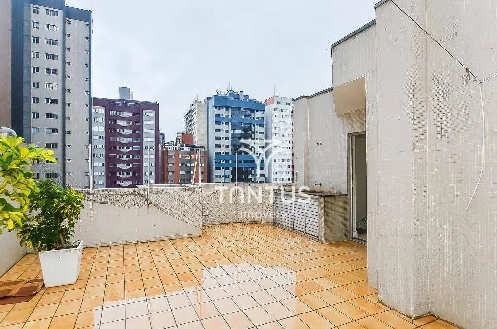 Duplex-style penthouse with 3 bedrooms and 3 baths — photo 36