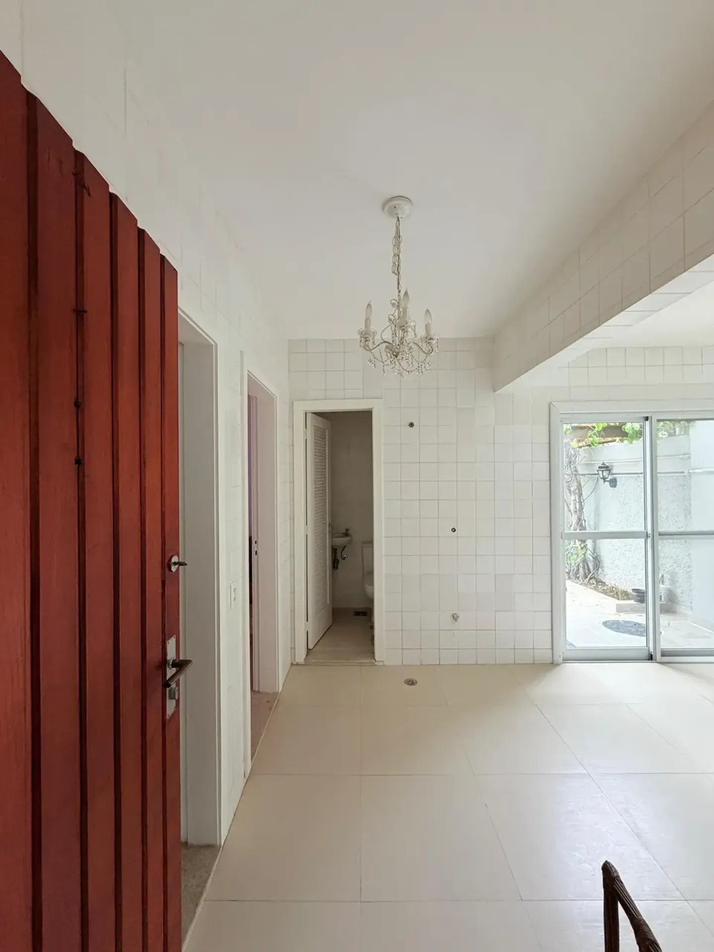 Casa com 5 quartos e 5 banheiros e varanda envidraçada — photo 18