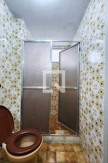 2-bedroom apartment in a building with a pool — photo 32