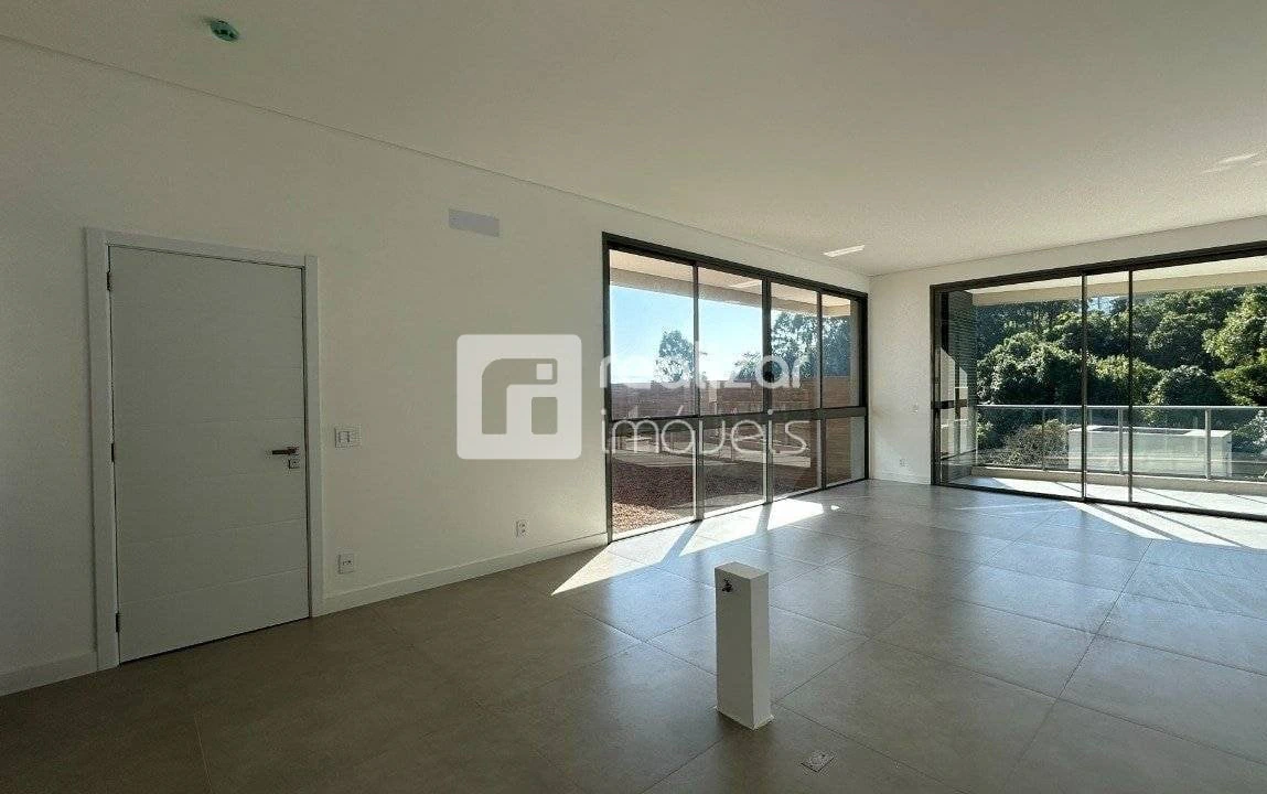 3-bedroom apartment with a water view in Florianópolis — photo 6