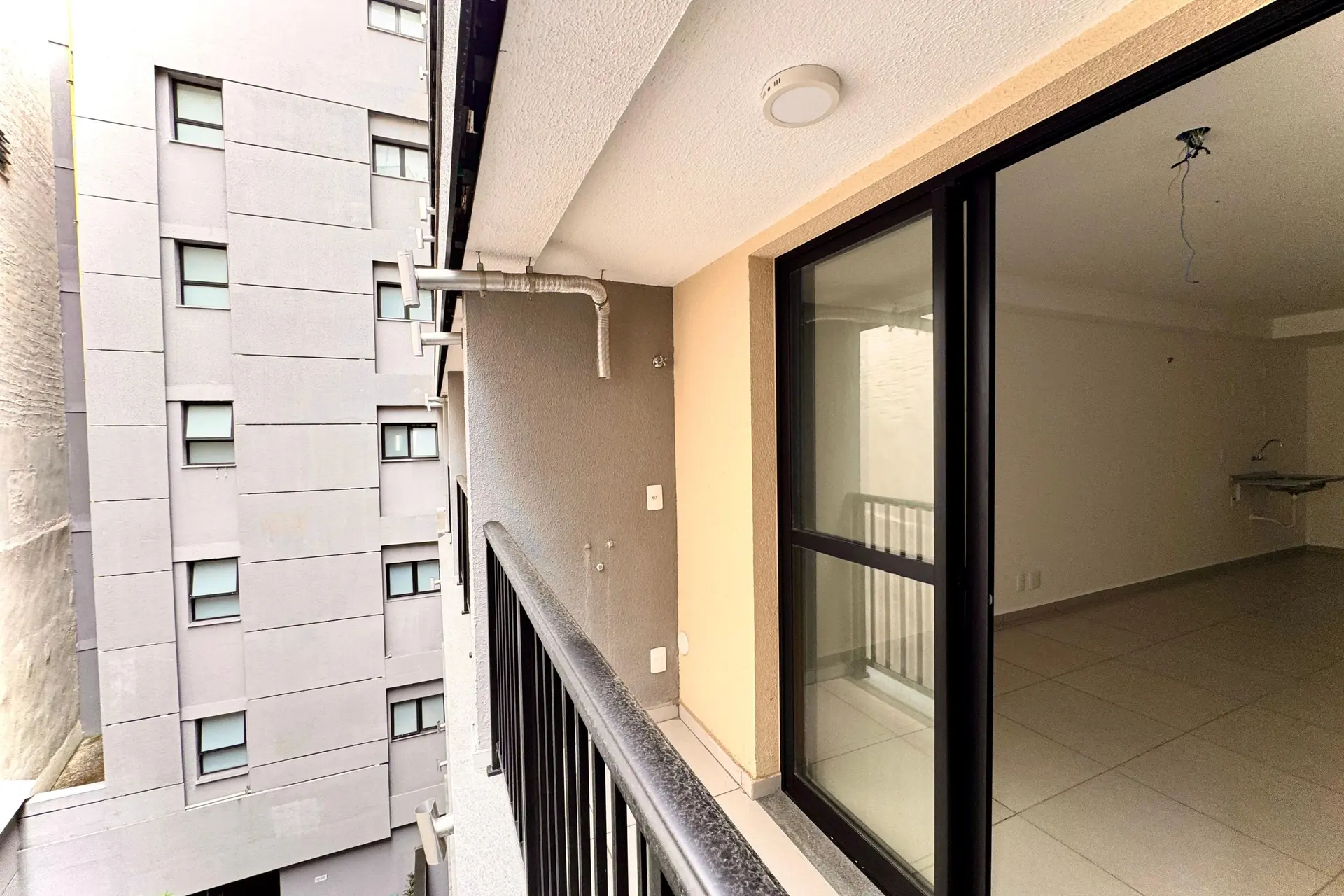 Espacio de home office y 1 dormitorio: departamento de 32 m²