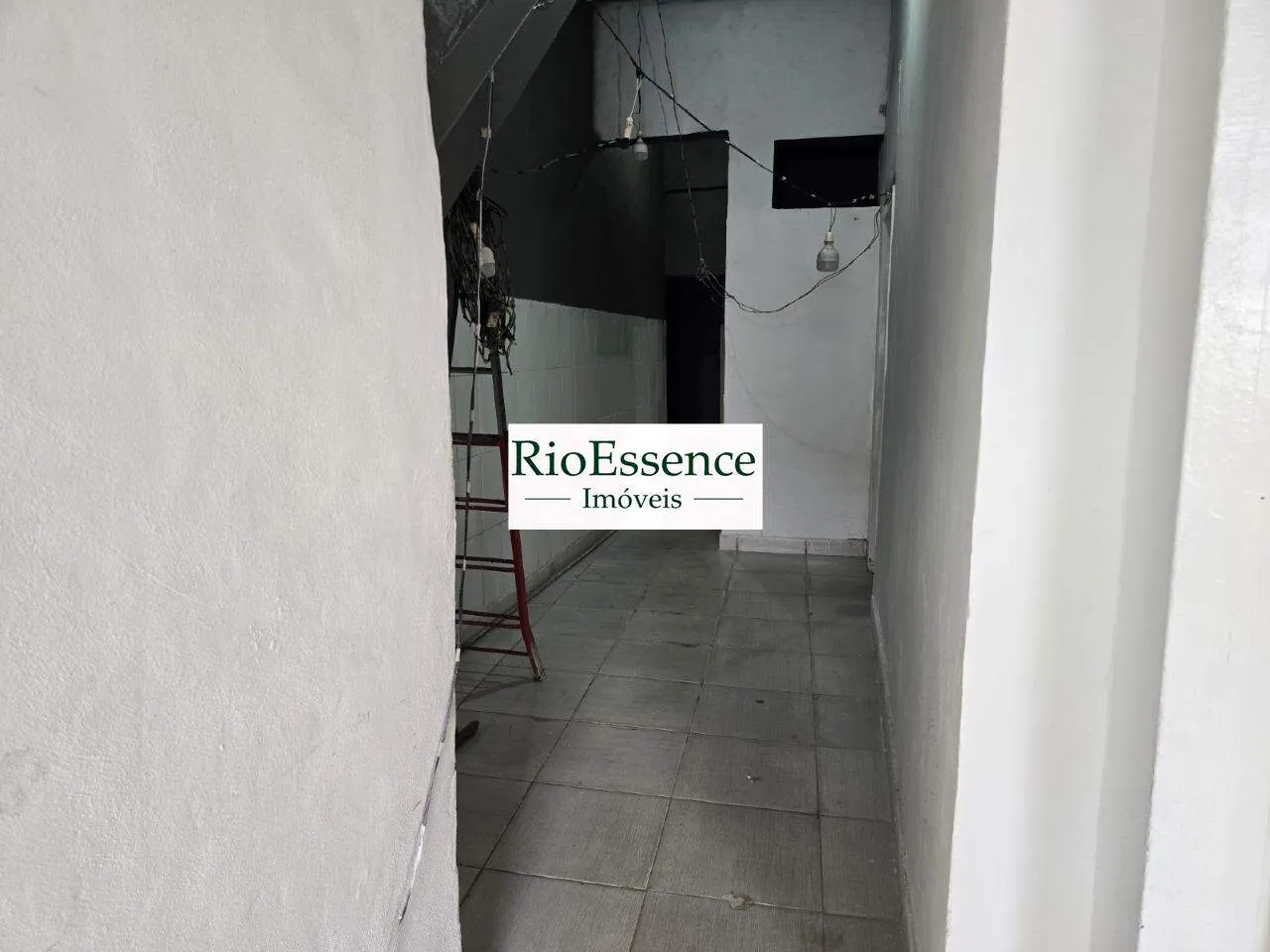 Casa de calle con 5 dormitorios y área de BBQ compartida — photo 18