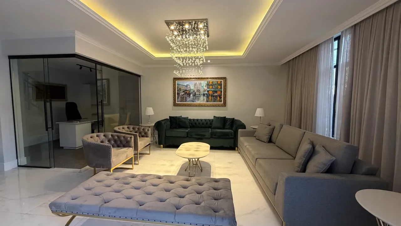 Condo house with 4 suites and 520 m² on the 2nd floor