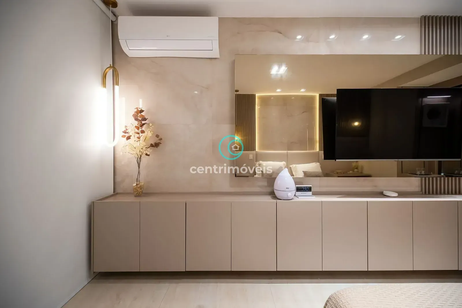 Furnished 266 m² apartment with 4 bedrooms and balcony — photo 28